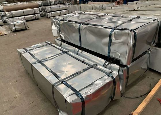 खरीदें 30 ‰ 275g/m2 जस्ती घुमावदार छत शीट 600 ‰ 1250 मिमी स्टील छत पैनल online manufacture
